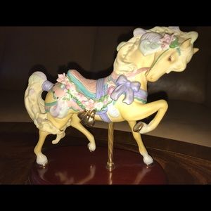 Lennox carousel horse